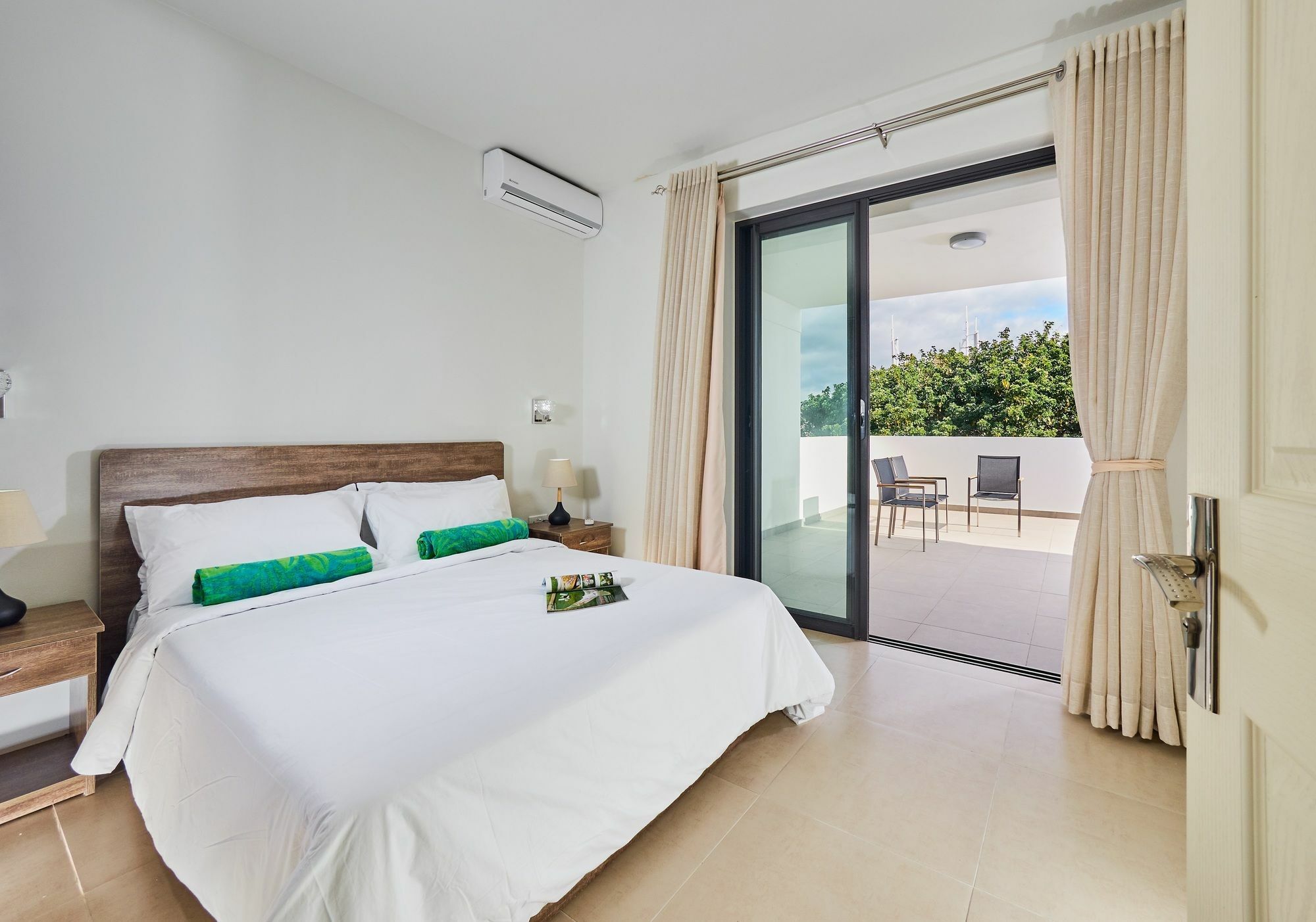 Liberty Drive Apartments & Penthouses By Lov Trou aux Biches Buitenkant foto