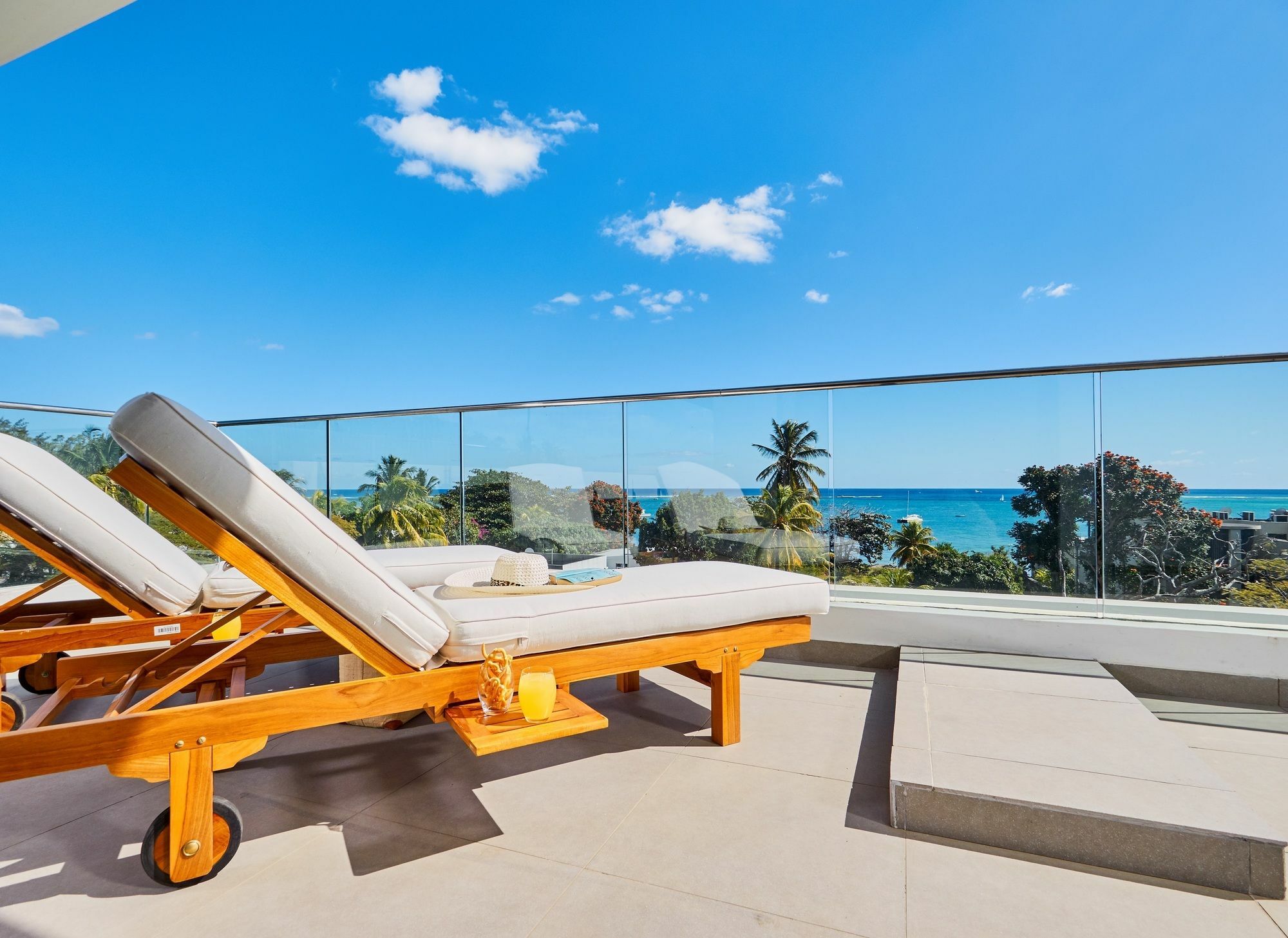 Liberty Drive Apartments & Penthouses By Lov Trou aux Biches Buitenkant foto