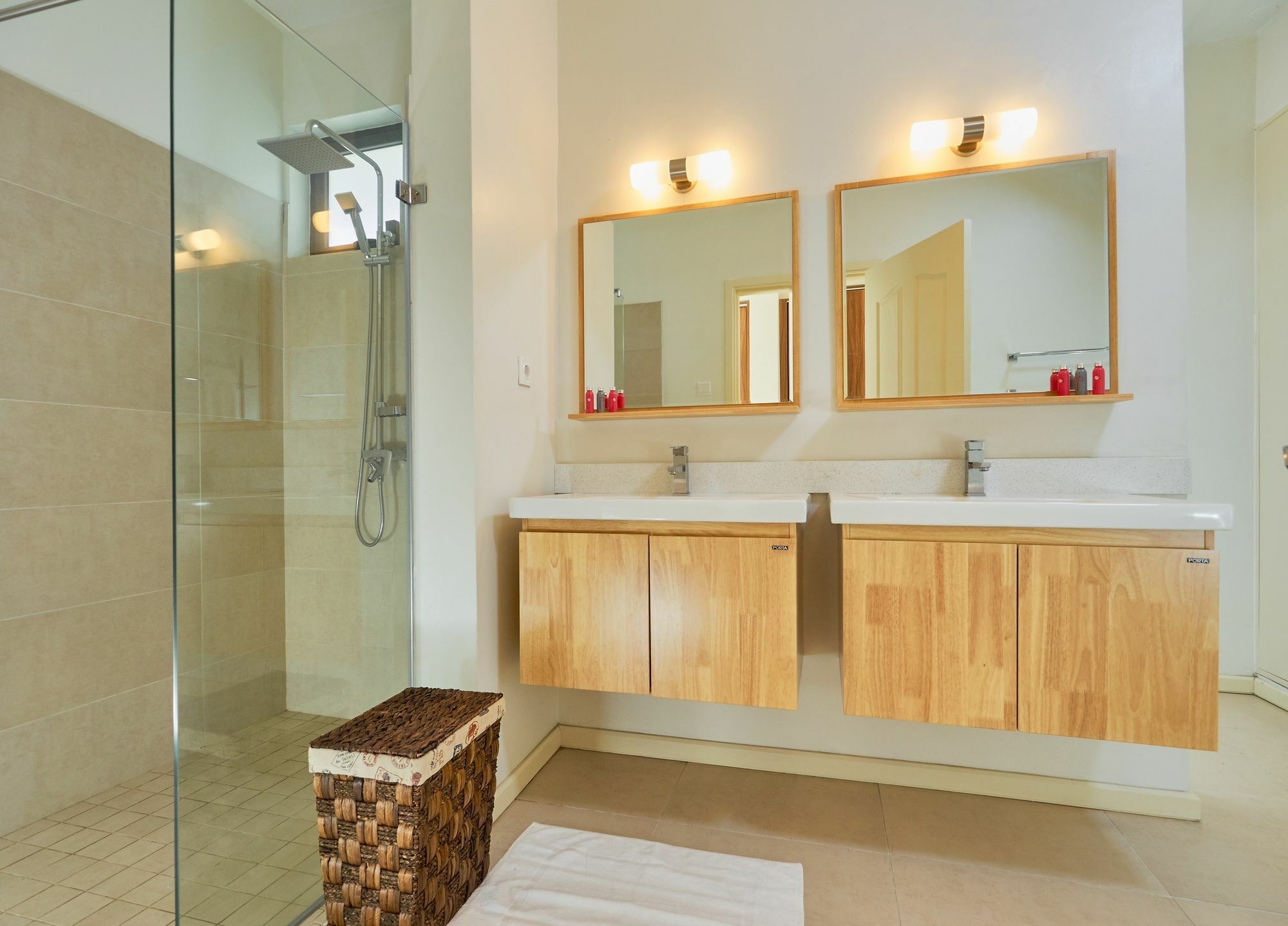 Liberty Drive Apartments & Penthouses By Lov Trou aux Biches Buitenkant foto